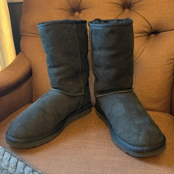 UGG's Black Boots with Knitted Top size 8